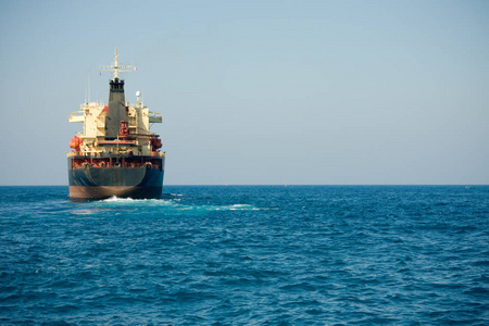 油轮上地中海