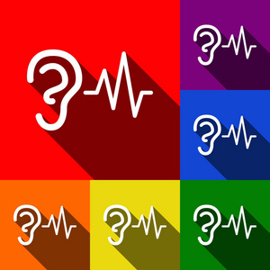 耳朵听力健全的标志。矢量。一套与平面阴影在红色 橙色 黄色 绿色 蓝色和紫色背景图标