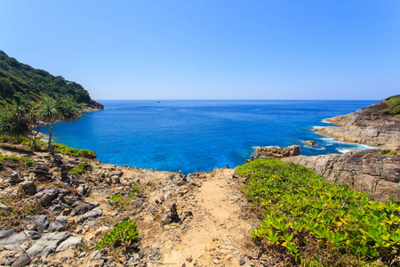 热带海滩美丽的大海和蓝天在普吉岛 安达曼海 泰国