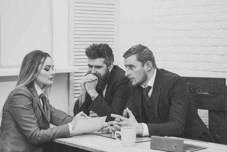 谈判背景图片-谈判背景素材-谈判背景插画-摄图新视界