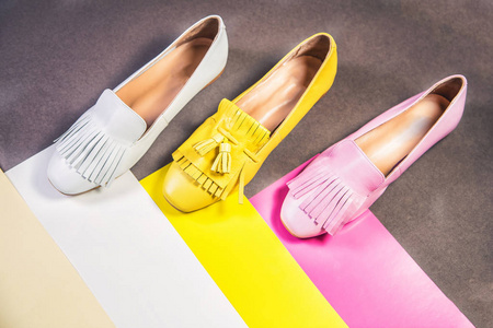 黄色粉色白色皮鞋皮鞋