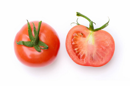 西红柿整体和一半上白色孤立
