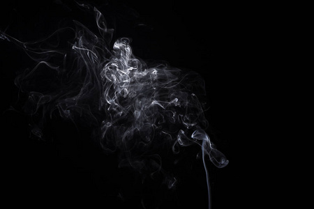 燃烧 aromastick 的烟雾波