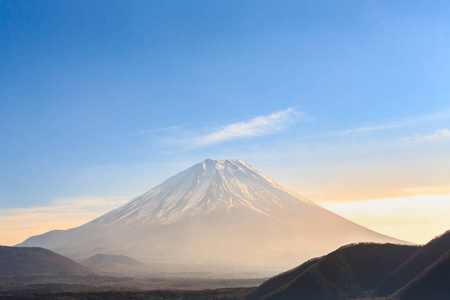 日出，山梨县富士山