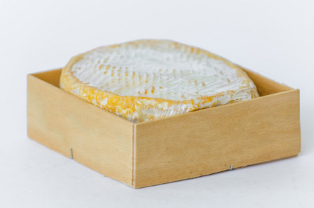 卡门培尔奶酪中木质包装材料