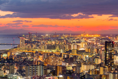 梅田市中心天际线与日落天空背景大阪日本城市风光背景