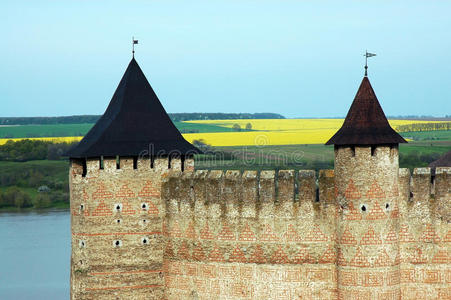 望塔和防御墙