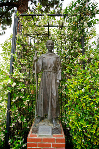 弗雷朱尼佩罗塞拉雕像