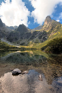 高山湖泊