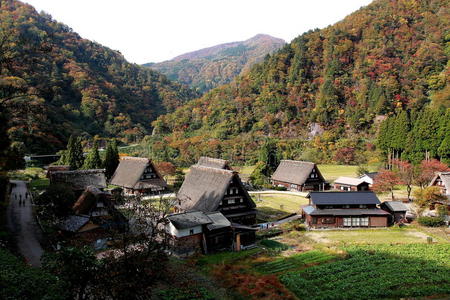 日本冈山传统村落景观图片