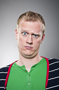 吐气扬眉吐气的白种人照片