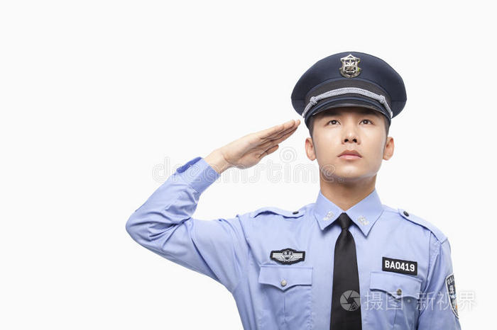 警官敬礼 演播室枪击照片 正版商用图片0p3pba 摄图新视界 警官敬礼 演播室枪击照片 正版商用图片0p3pba 摄图新视界