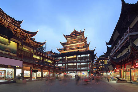 上海豫园购物中心夜景图片