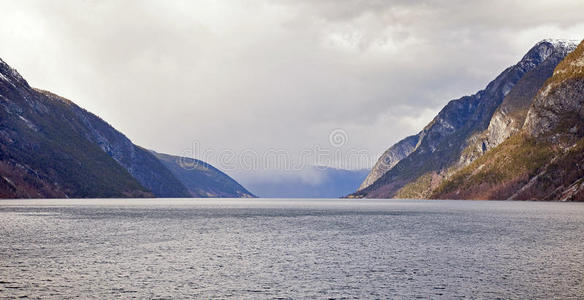 松恩峡湾图片