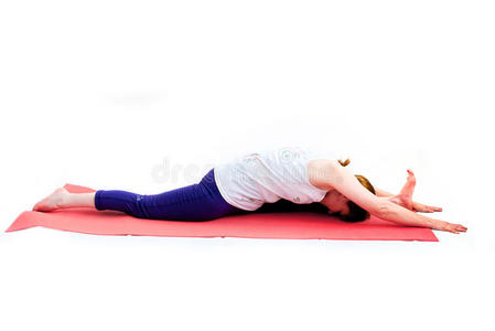 中年妇女练习瑜伽