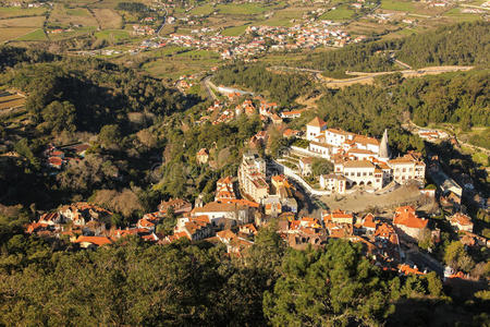 辛特拉和国家宫殿的景色。辛特拉。葡萄牙