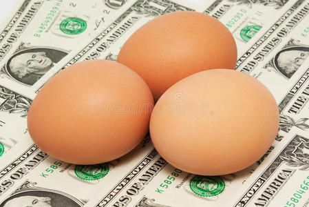 一美元三个鸡蛋