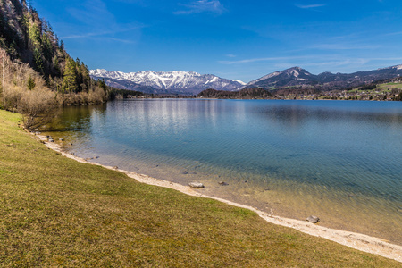 湖光山色，湖光山色