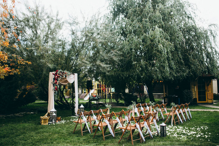 户外婚礼用木椅