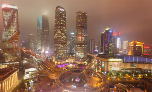 现代的城市夜景，上海浦东，陆家嘴，