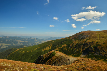 秋季景观的山