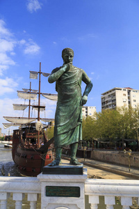 奥勒留箱 Ptolemaei 在市中心斯科普里的青铜雕塑
