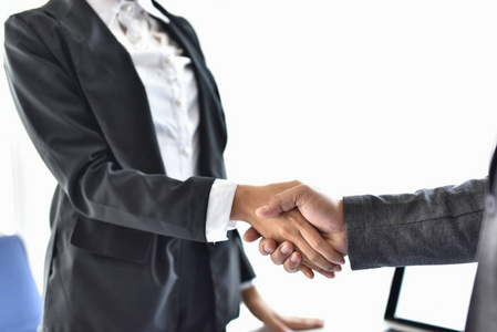 伙伴关系和合作的可靠性概念.业务.很好的交易.