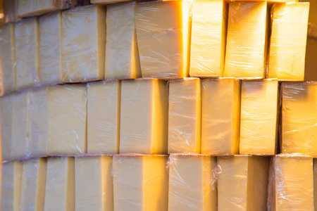包装一堆奶酪