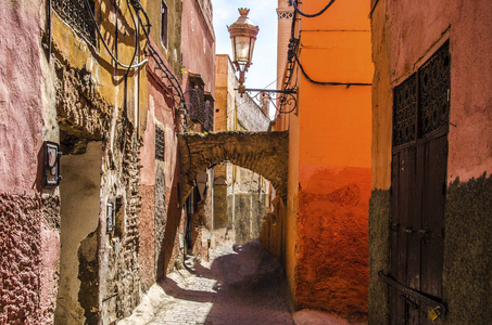 小巷里的马拉喀什，摩洛哥红皇城