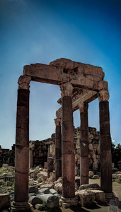 废墟中木星寺和大法院的赫利奥波利斯在黎巴嫩贝卡谷地巴勒贝克