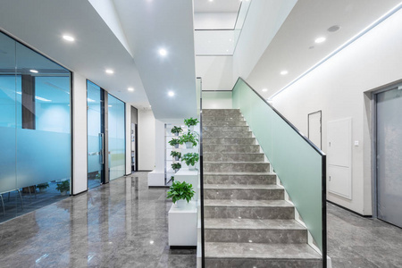 办公室的楼梯图片-办公室的楼梯素材-办公室的楼梯插画-摄图新视界