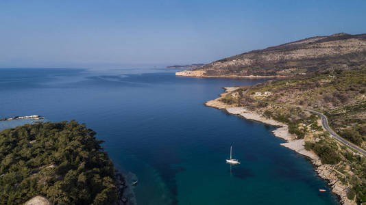 Aliki 地区鸟瞰图。Thassos 岛, 希腊