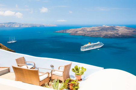 漂亮的露台海景。希腊圣托里尼岛