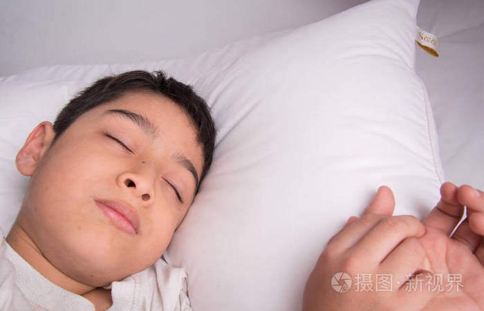 *3540px无水印下载免费10次/天下载小样发票合同问题/举报孩子睡觉