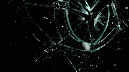 破碎镜子图片