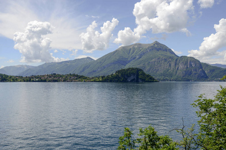 从 Varenna，意大利贝拉吉奥半岛