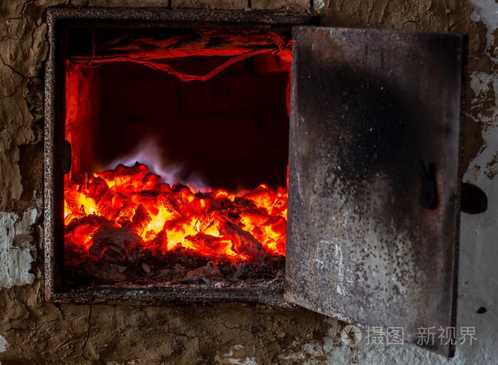 俄罗斯老焦炉闷烧煤