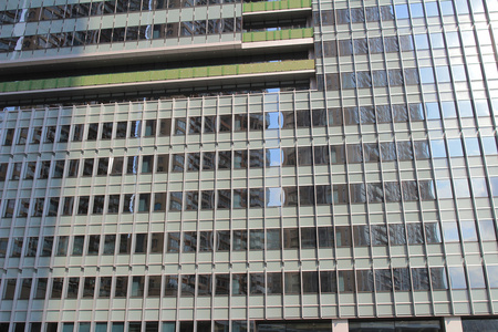 摩天大楼的现代玻璃 silhouettes