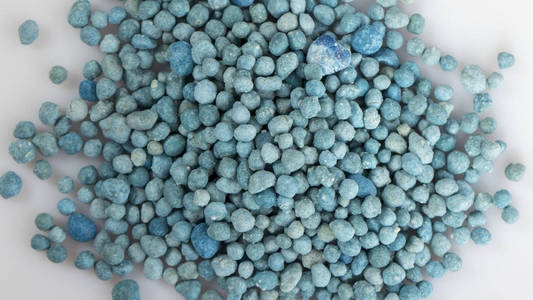 肥料颗粒图片