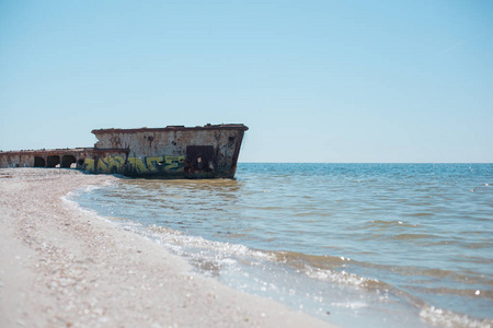 船沉没摄影图 船沉没图片大全 船沉没照片 摄图新视界
