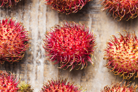 红毛丹甜美味的水果红毛丹果,红色,有毛,具皮刺, 鲜, 甜, 美味,食物
