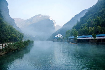 湖北秭归三三峡竹子海水湖