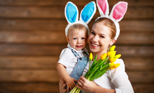 复活节快乐 妈妈和宝宝兔耳，花黄色