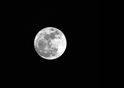 漆黑的夜晚图片