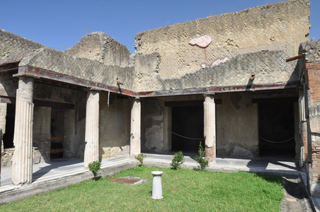 赫库兰尼姆，意大利的废墟