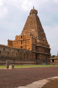 巨大的 gopura 或维曼拿斯, Brihadisvara 寺, Tanjore, 泰米尔纳德邦, 印度。从东北看