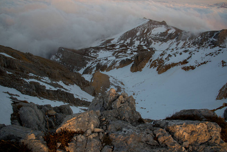 Oshten 的山, Adygea 的明亮的上升