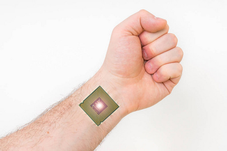 仿生微芯片内人体-控制论概念照片