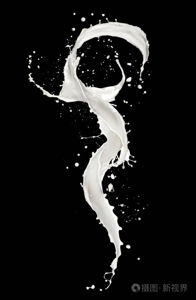 黑色背景下分离的牛奶飞溅照片-正版商用图片0pnjbm-摄图新视界
