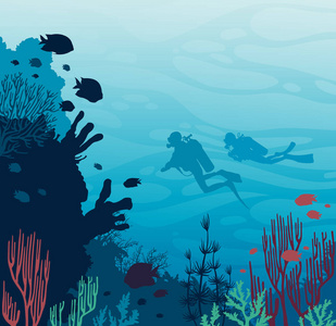 两个潜水员的剪影在珊瑚礁和海洋生物在蓝色的海洋附近游泳。向量冒险例证。水下海洋生物